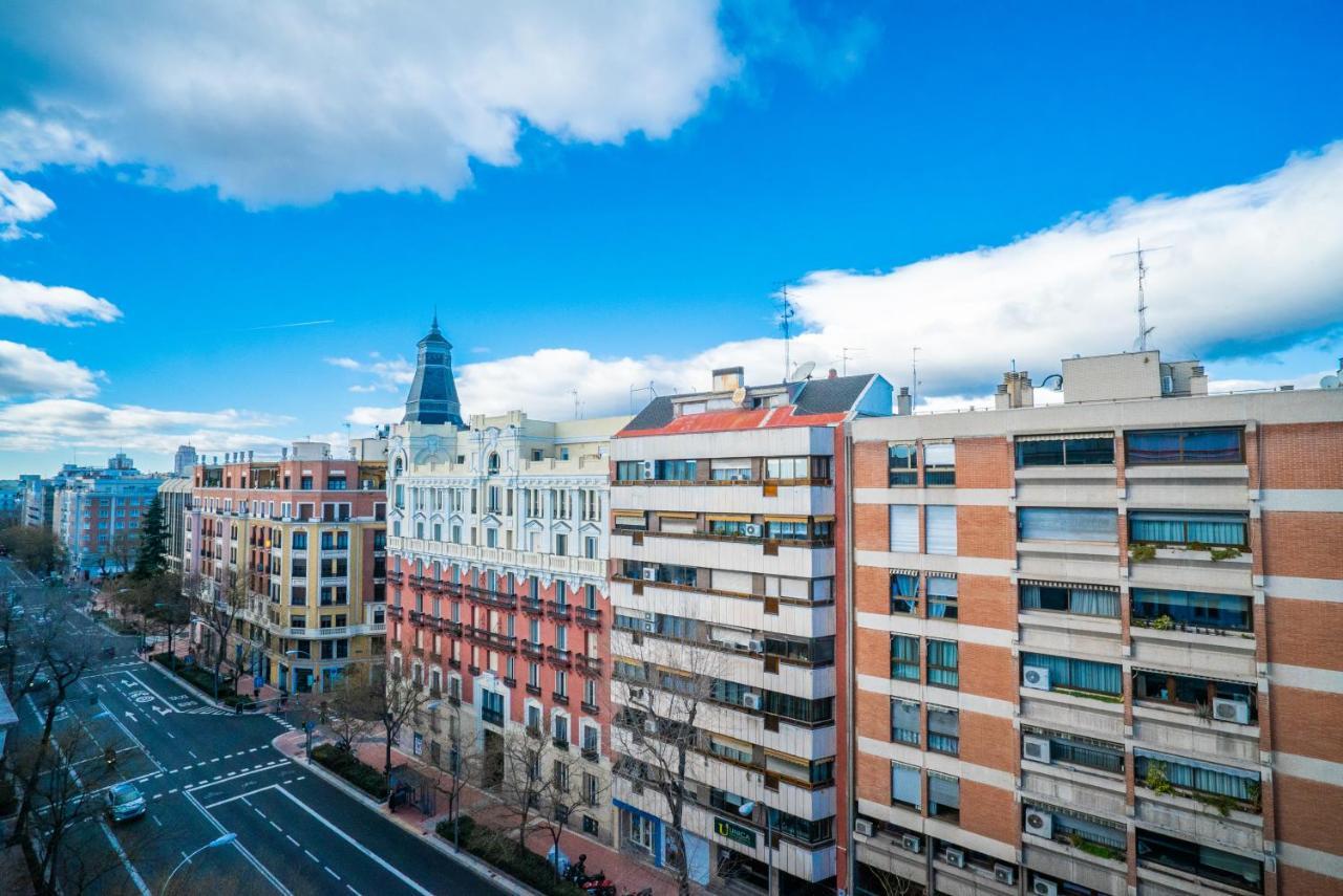Live It Madrid Chamberi Hotel Bagian luar foto